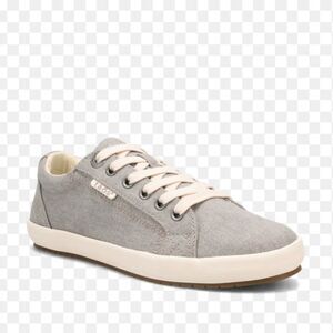 Taos Star Casual Gray Canvas Sneakers Size 8